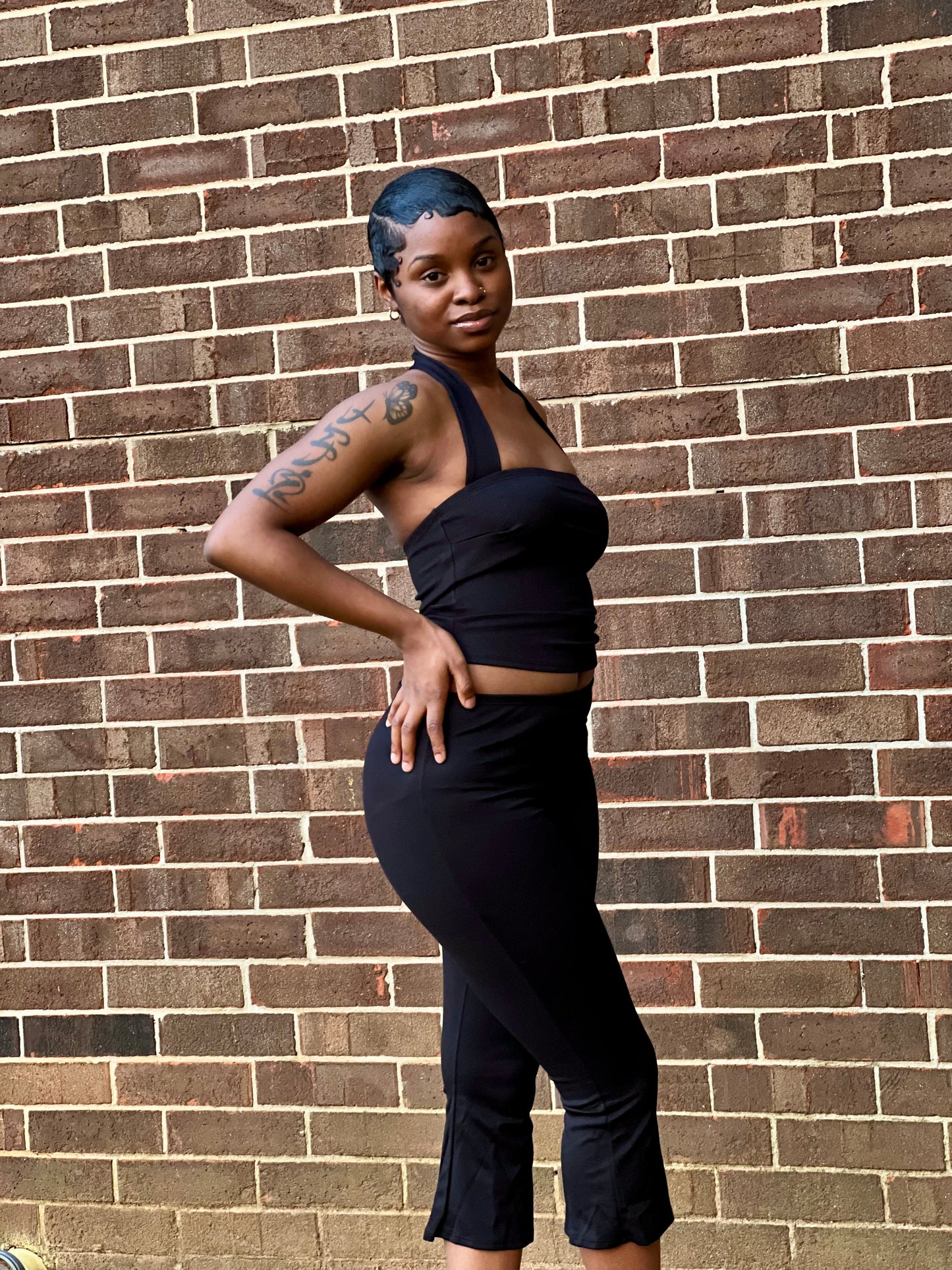 Neck Top & Capri Set